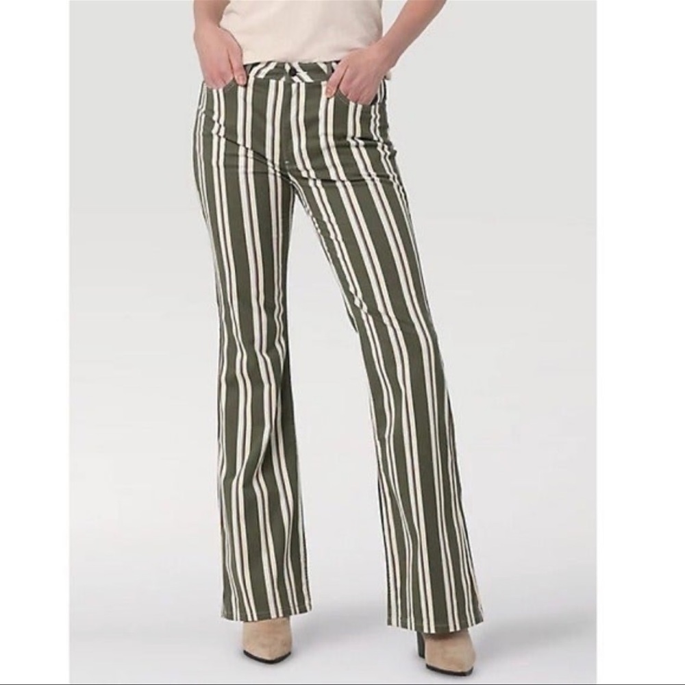 Wrangler High Rise Fierce Flare Moss Striped Jeans Size 6 /28 NEW